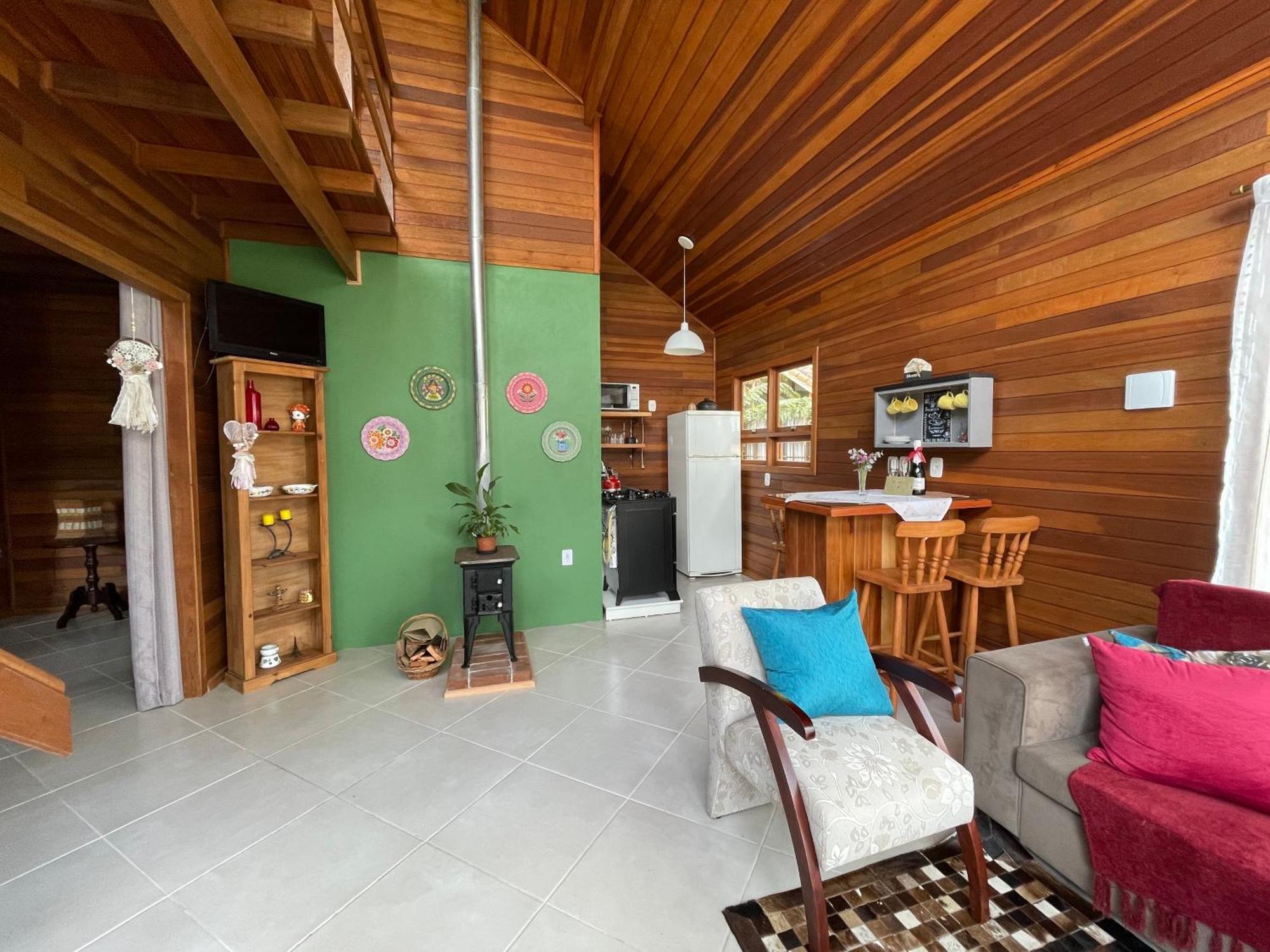 Holiday home Chale Dos Alpes Verdes Canela