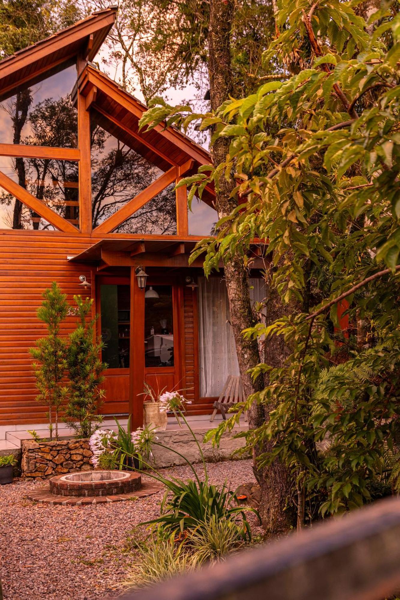 Holiday home Chale Dos Alpes Verdes
